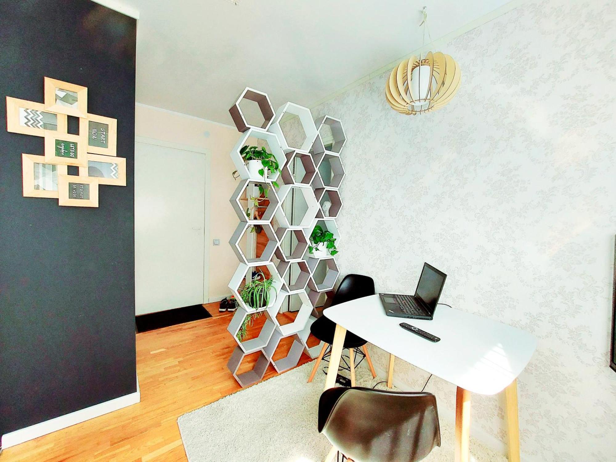 Cofy Rentals - Centrally Located, Quiet District, Air-Conditioning, Free Parking, 24-7 Express Check-In-Out, Close To Sea And Everything You Need For Living! Tallinn Bilik gambar